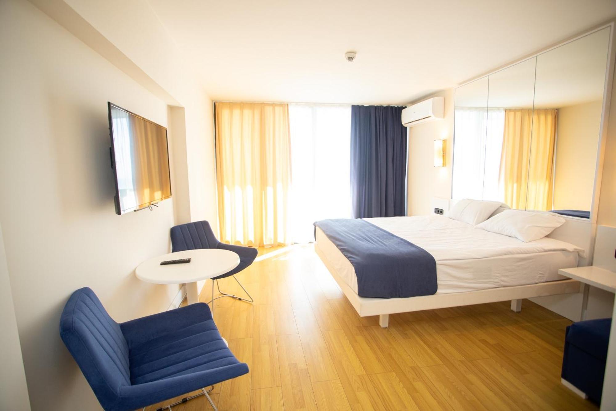 Best Hotel Batumi Exterior foto